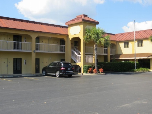 Fairview Inn & Suites Mobile image 22