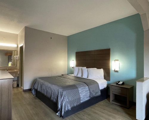 Fairview Inn & Suites Mobile image 6