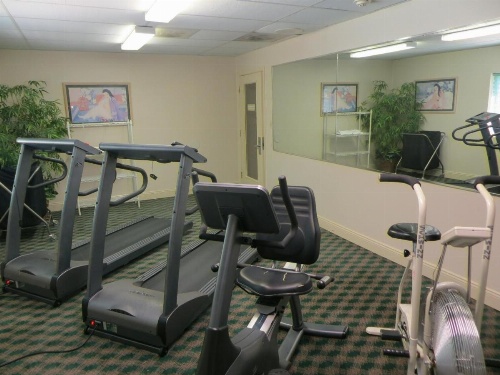 Fairview Inn & Suites Mobile image 8